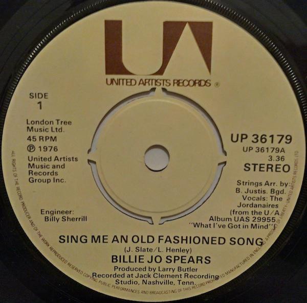 Billie Jo Spears - Sing Me An Old Fashioned Song