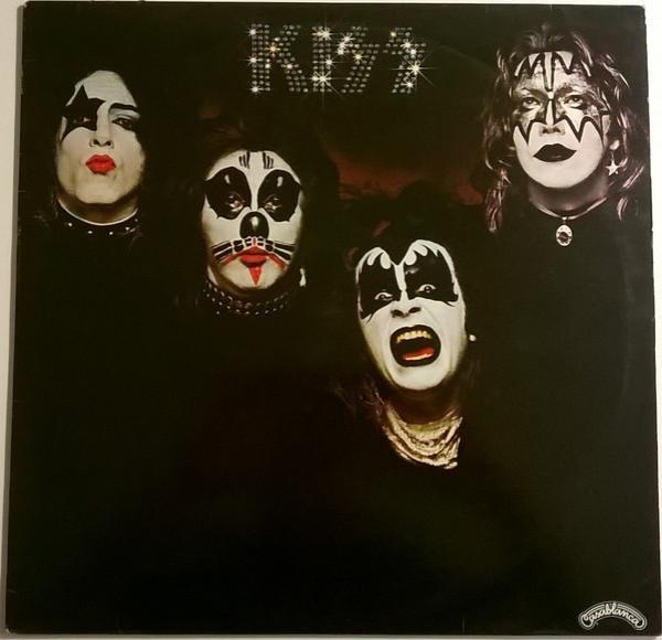 Kiss - Kiss