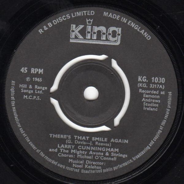 Larry Cunningham , The Mighty Avons - There's That Smile Again